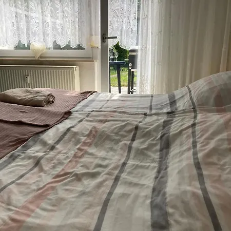 Self Check In 42 M Schlafzimmer Eigenes Badezimmer Mit Badewanne Kochecke Mit Esszimmer Im Einfamilienhaus Eigenes Badezimmer Keine * 杜伊斯堡