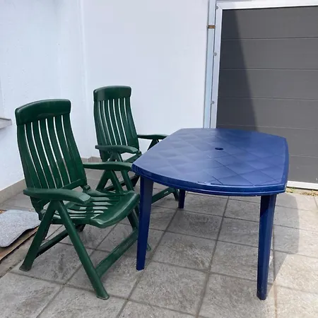 Self Check In 42 M Schlafzimmer Eigenes Badezimmer Mit Badewanne Kochecke Mit Esszimmer Im Einfamilienhaus Eigenes Badezimmer Keine * 杜伊斯堡