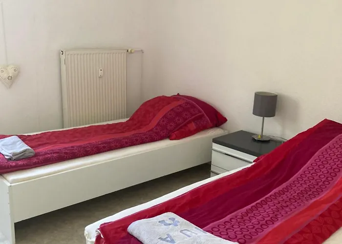 Self Check In 42 M Schlafzimmer Eigenes Badezimmer Mit Badewanne Kochecke Mit Esszimmer Im Einfamilienhaus Eigenes Badezimmer Keine * 杜伊斯堡