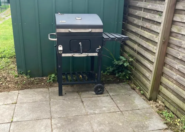 Self Check In 42 M Schlafzimmer Eigenes Badezimmer Mit Badewanne Kochecke Mit Esszimmer Im Einfamilienhaus Eigenes Badezimmer Keine 杜伊斯堡